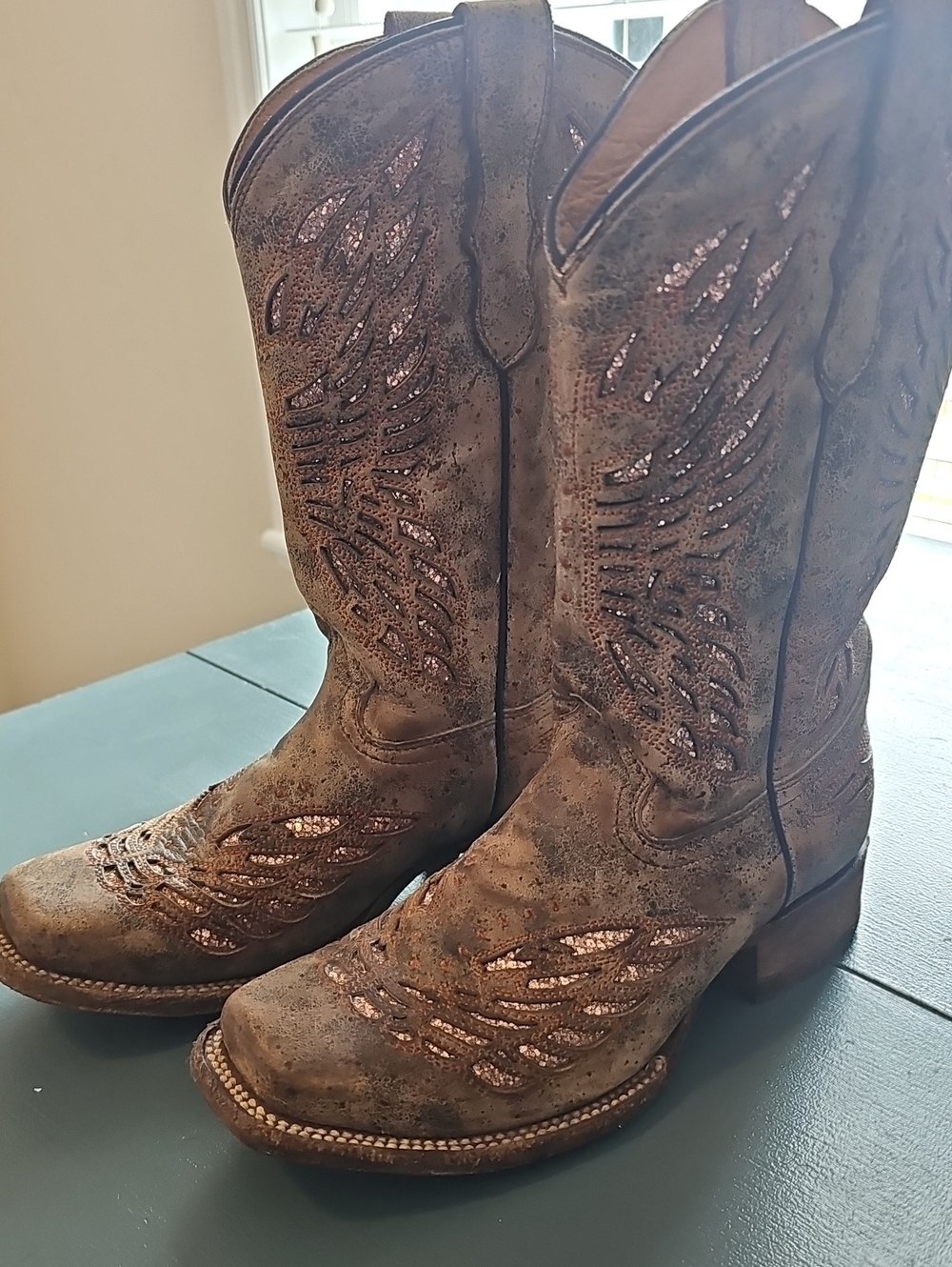 Corral Rose Gold Glitter Wing Inlay Boots Womens Size 4 Brown Distressed Leather